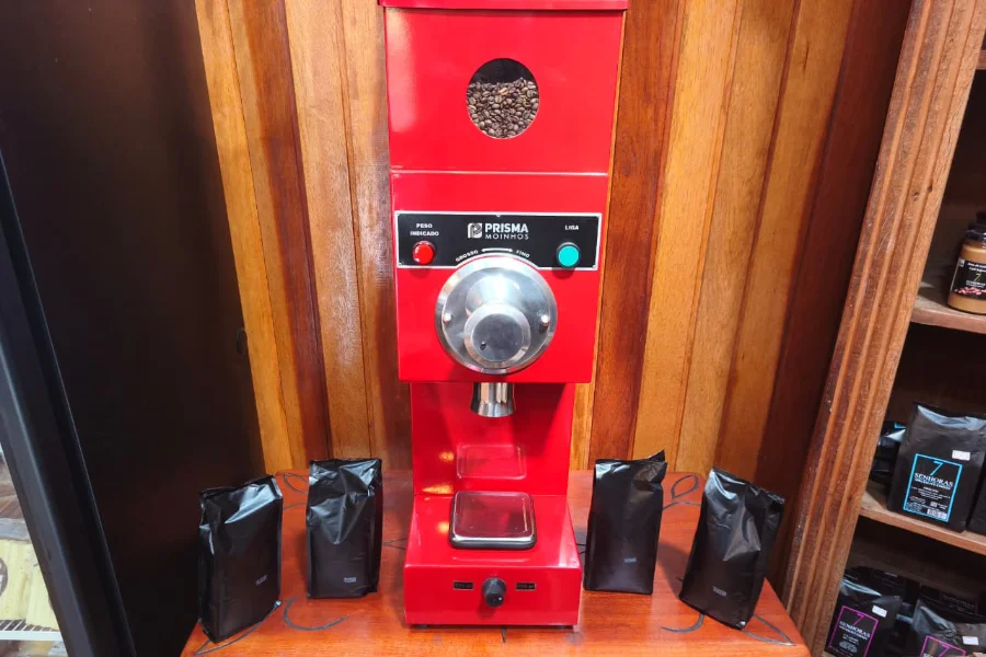Café moído na hora no Empório Rancho Alegre em Socorro SP